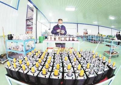智造領航，創(chuàng)新驅動 黃岡高新企業(yè)以自動化與機械傳動技術閃耀《新聞聯(lián)播》頭條